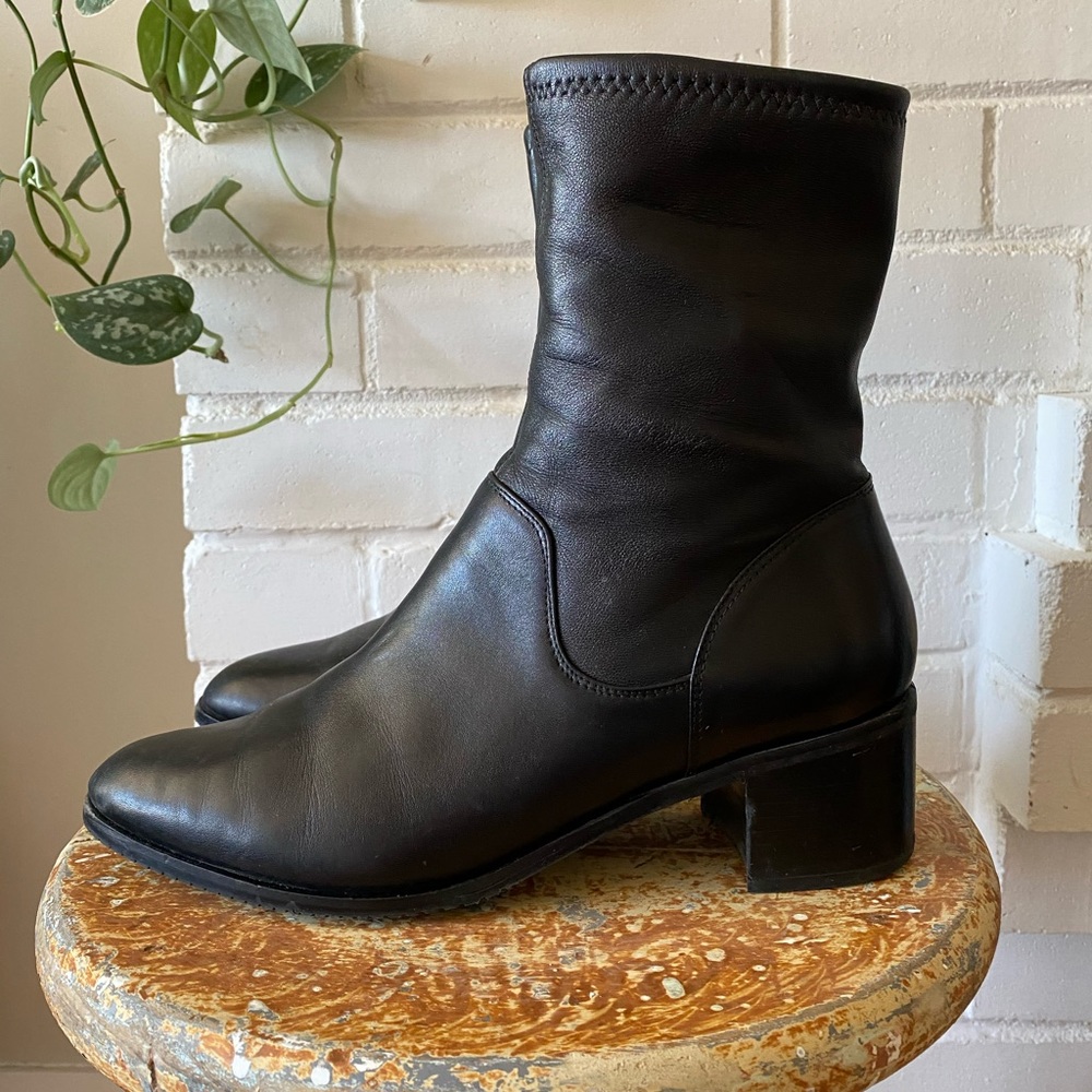 Clarks black leather midi heel boots Size 10